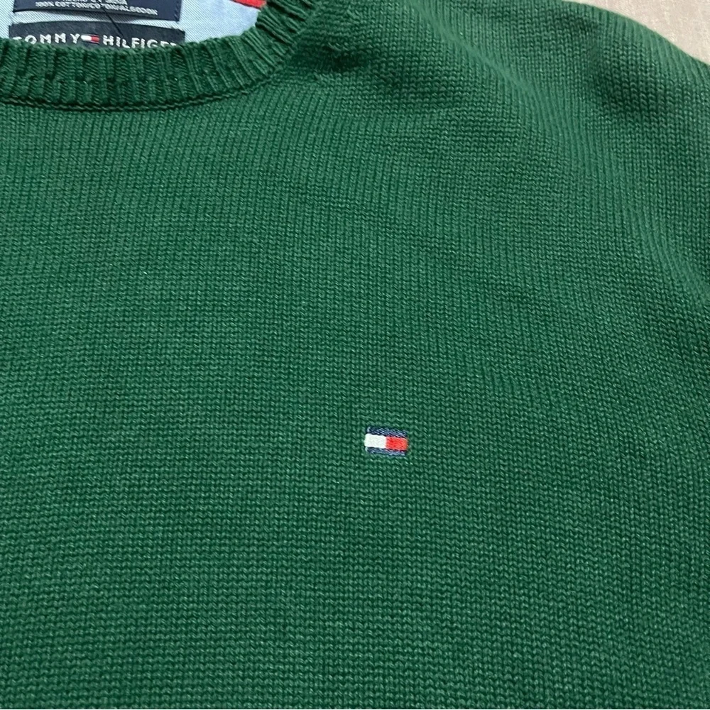 Tommy Hilfiger Classic Men's Green Crewneck Knit Sweater Size Large Holiday